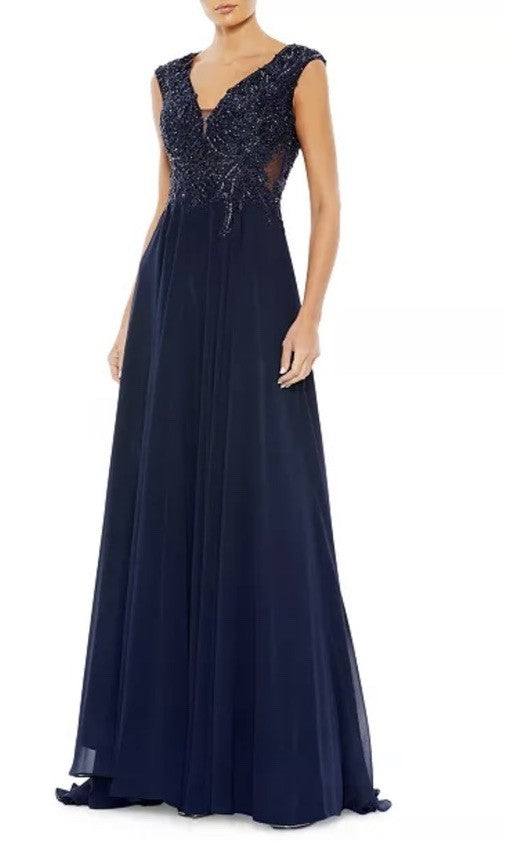 Mac Duggal Women's Appliqued Cap Sleeve Bodice Flowy Gown Navy 10