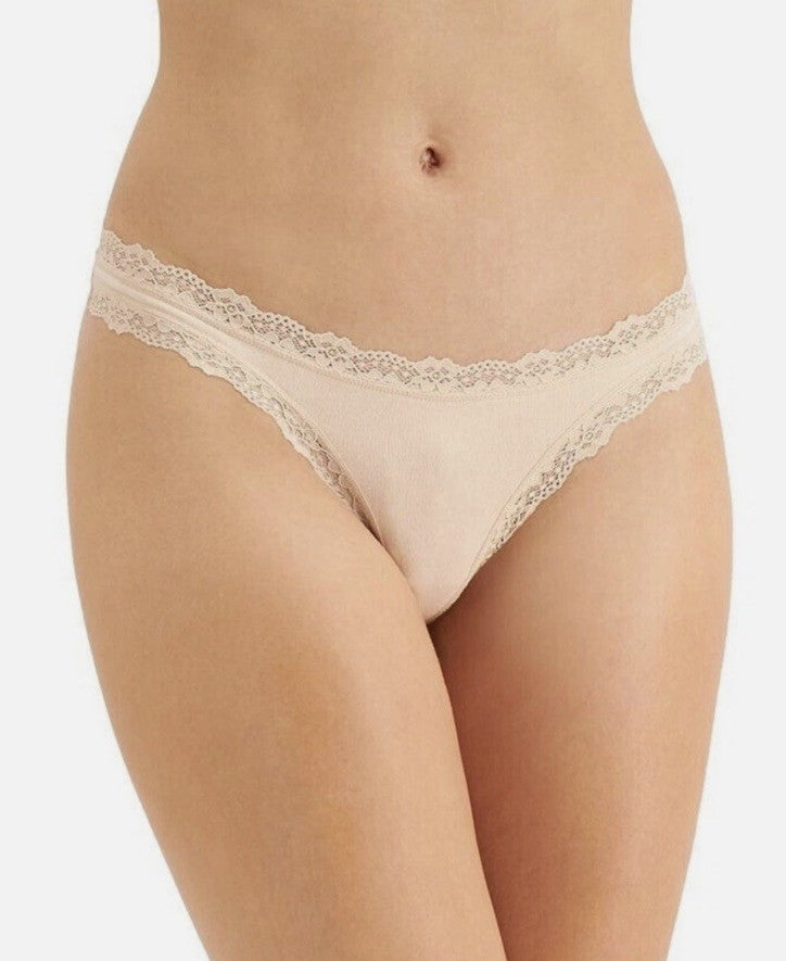 Jenni Women's Lace-Trim Thong Chai Color M