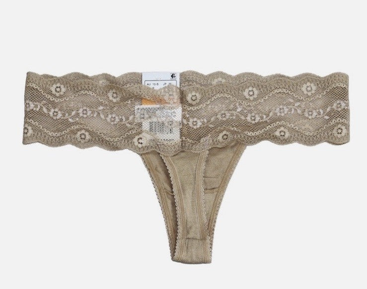 b.tempt'd by Wacoal b.adorable Lace-Waistband Thong Underwear Nude XL