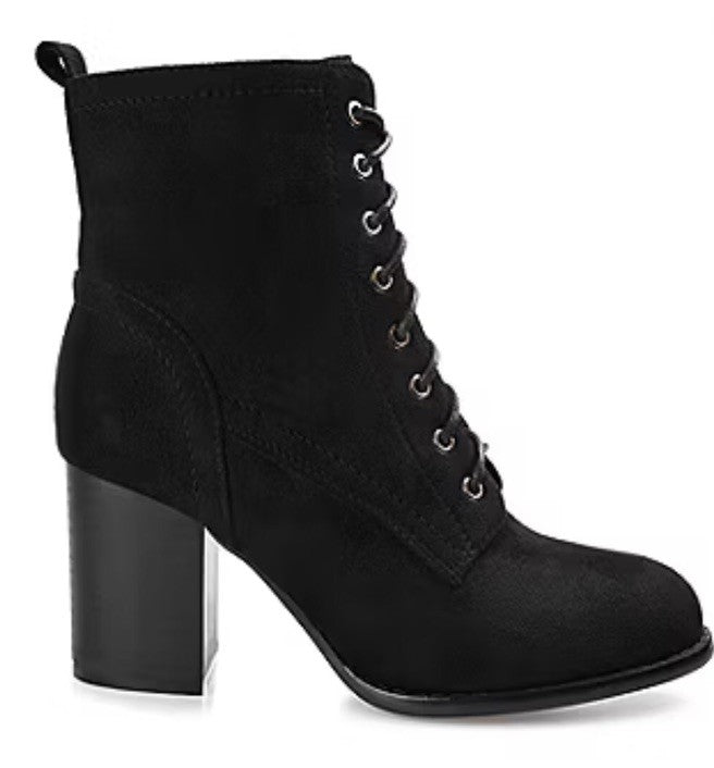 Journee Collection Women's Lace Up Boot BAYLOR Black Size 61/2