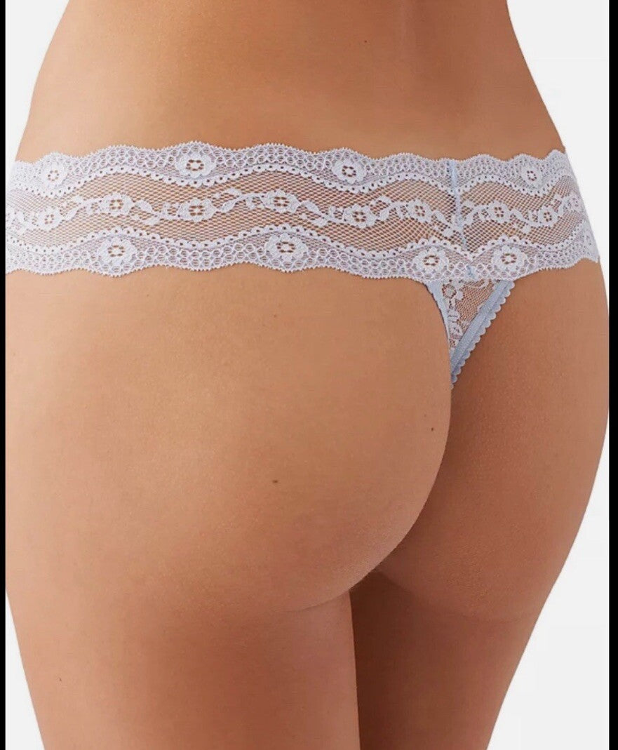 b. tempt'd Wacoal~XL 8~970182~Infinity Blue Floral Lace Kiss Thong Panty