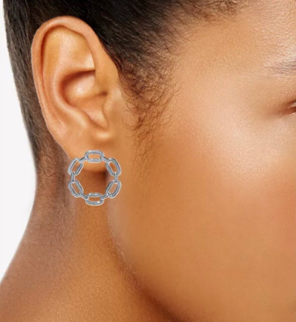 On 34th Silver Chain Link Front Facing Hoop