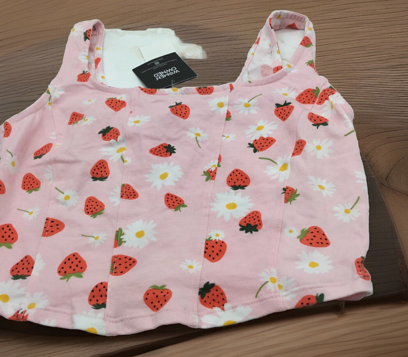 Grayson Threads, the Label Juniors' Cropped Strawberry-Print Top - Pink Size M