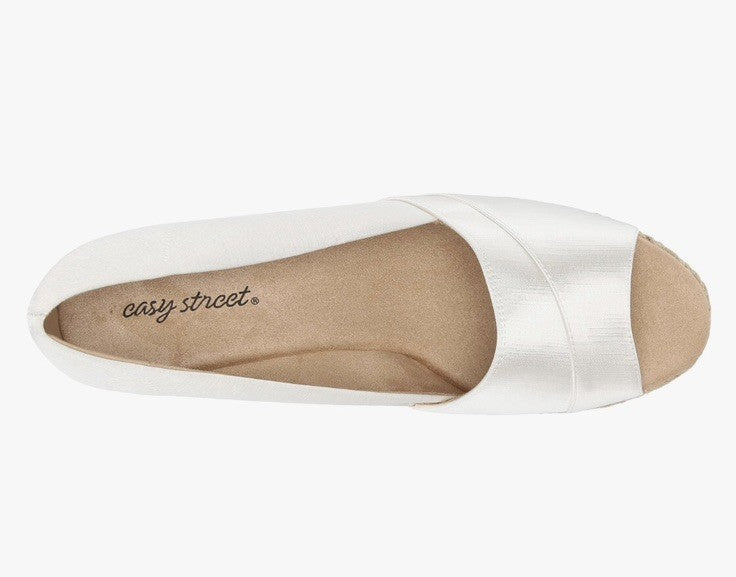 Easy Street Women's Jasper Super Flex Espadrille Sandals White Thai Silk 61/2 M