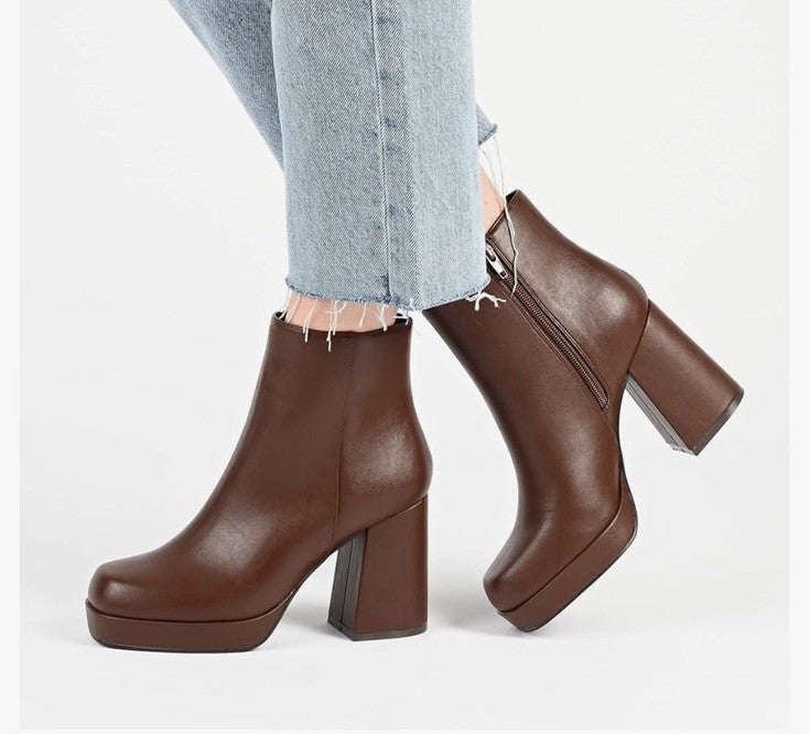 Journee Collection Women's Mollie Platform Block Heel Booties Patent Brown 9