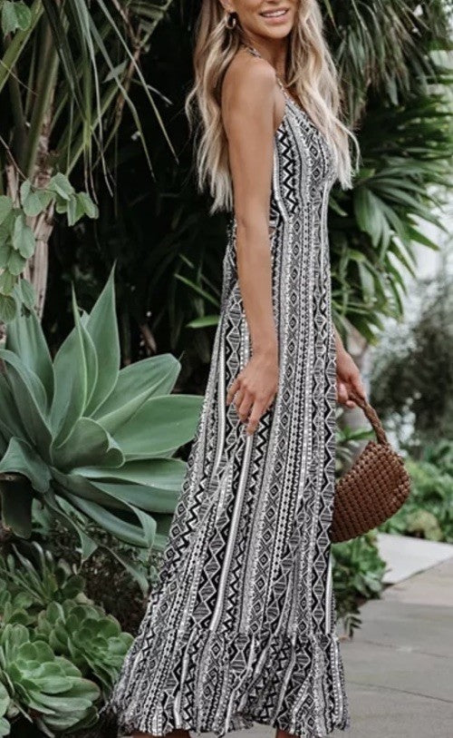 NWT CUPSHE Women's Black-and-White Flounce Maxi Beach Dress Size Medium