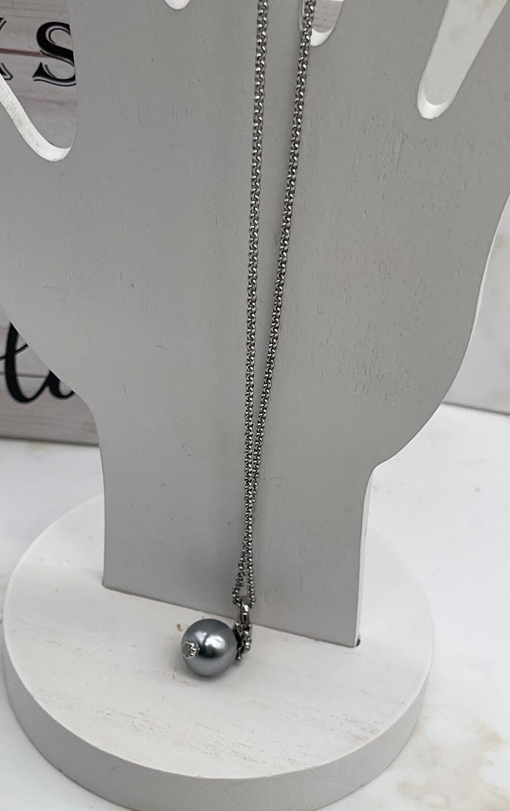 Women’s Silver Pendant Necklace 