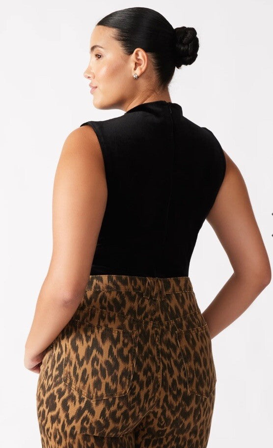 Steve Madden Black Bodysuit Size Small New With Tags Snap Bottom