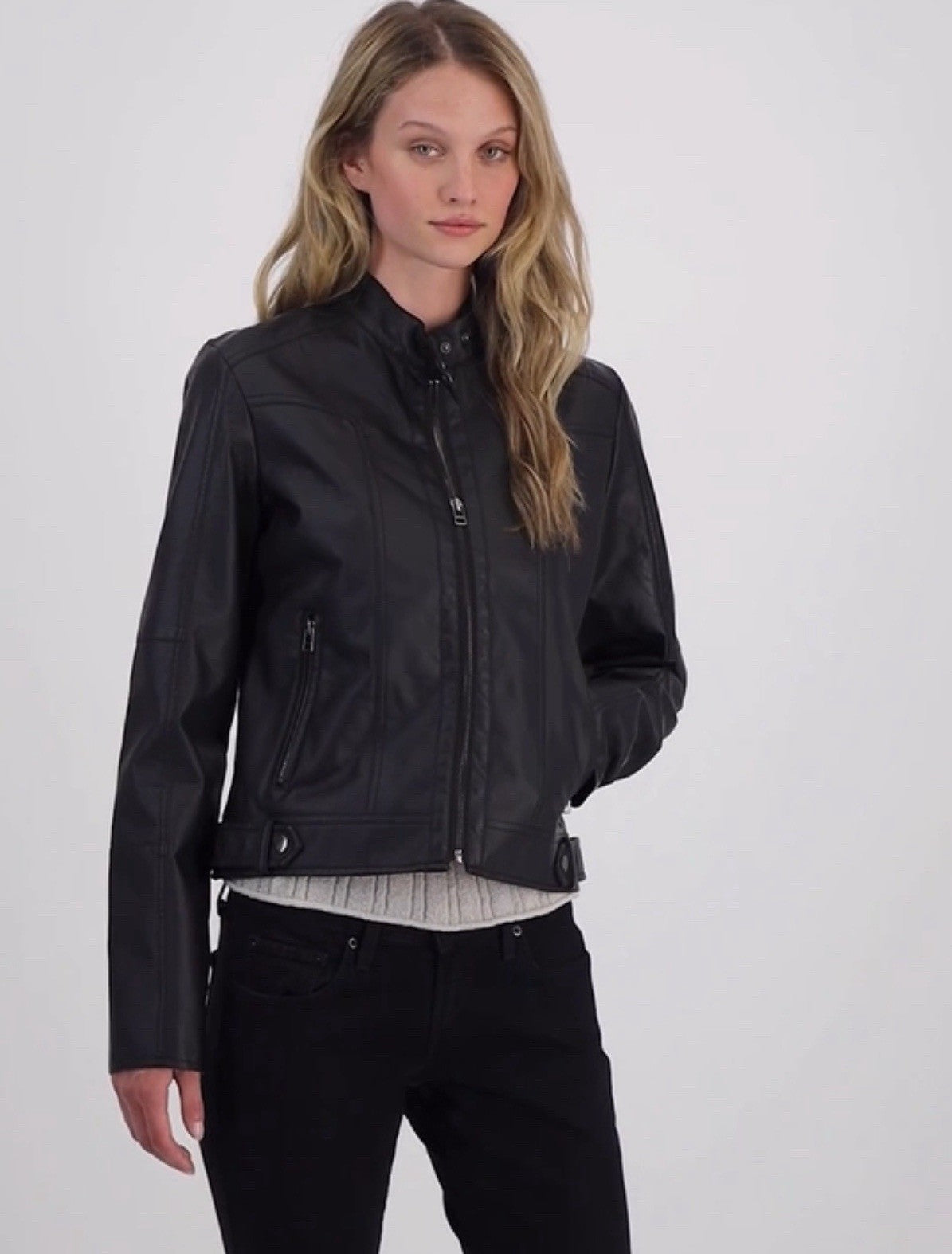 Maralyn & Me Faux-Leather Zip-Front Jacket Juniors M. Black Snap Closure Collar