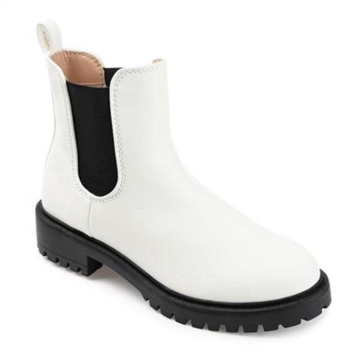 Journee Collection Women's Kenova Booties White 10