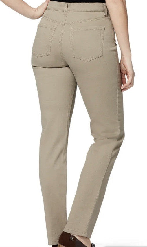 Gloria Vanderbilt Women's Amanda Colored Twill Straight-Leg Jeans Hazelnut 4