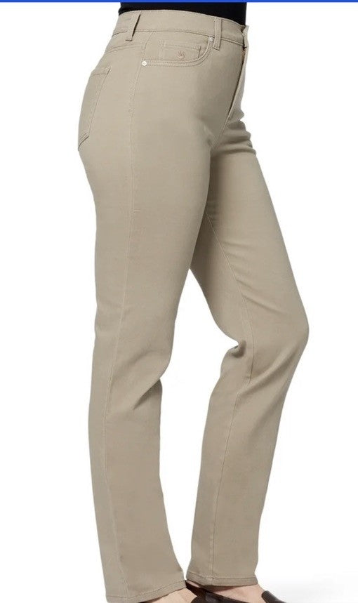 Gloria Vanderbilt Women's Amanda Colored Twill Straight-Leg Jeans Hazelnut 4