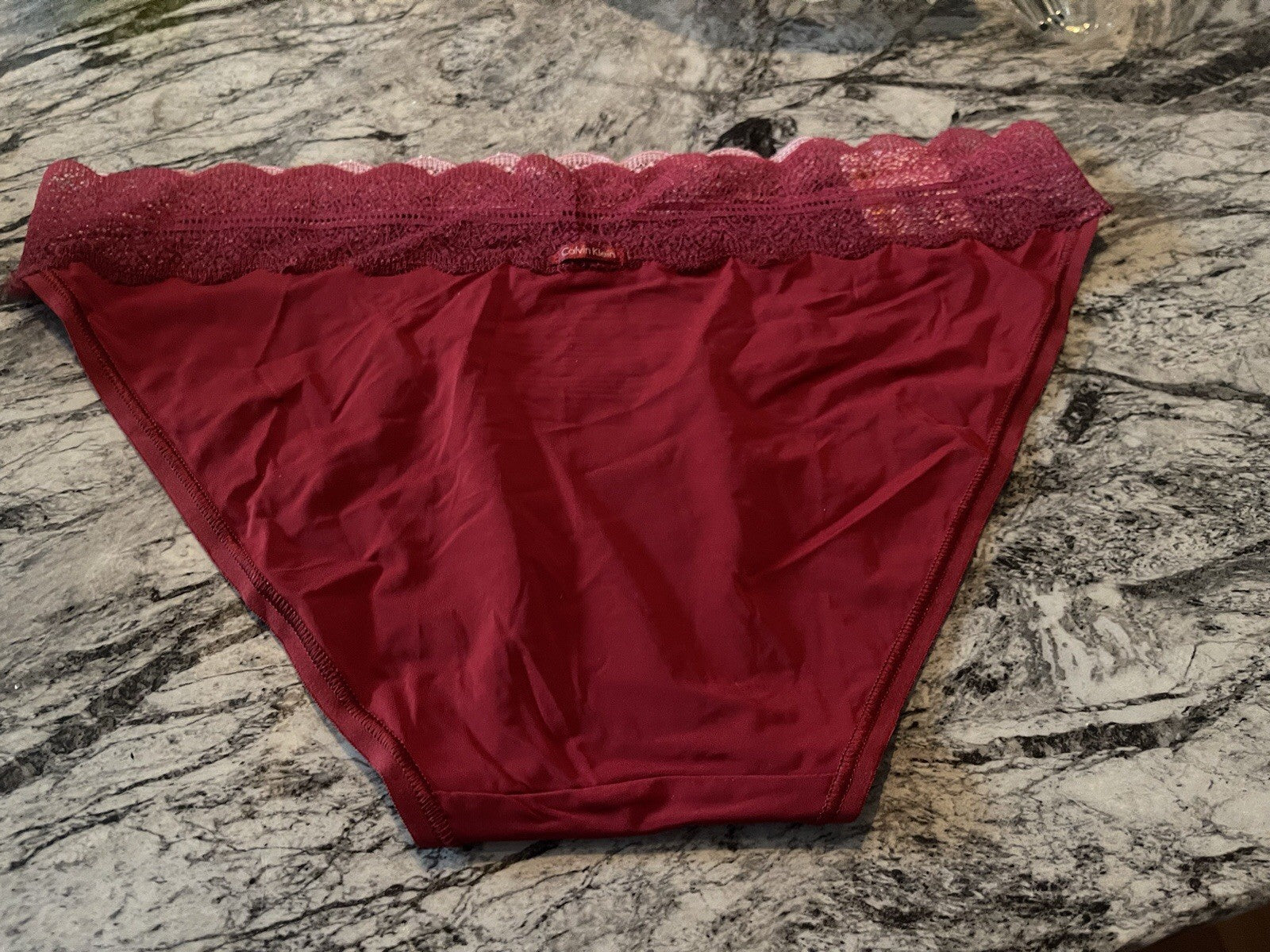 Calvin Klein Women's Lace Trim Bikini Underwear QD3838 Red S