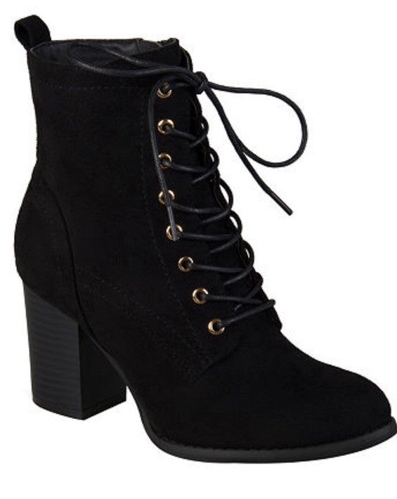 Journee Collection Women's Lace Up Boot BAYLOR Black Size 61/2
