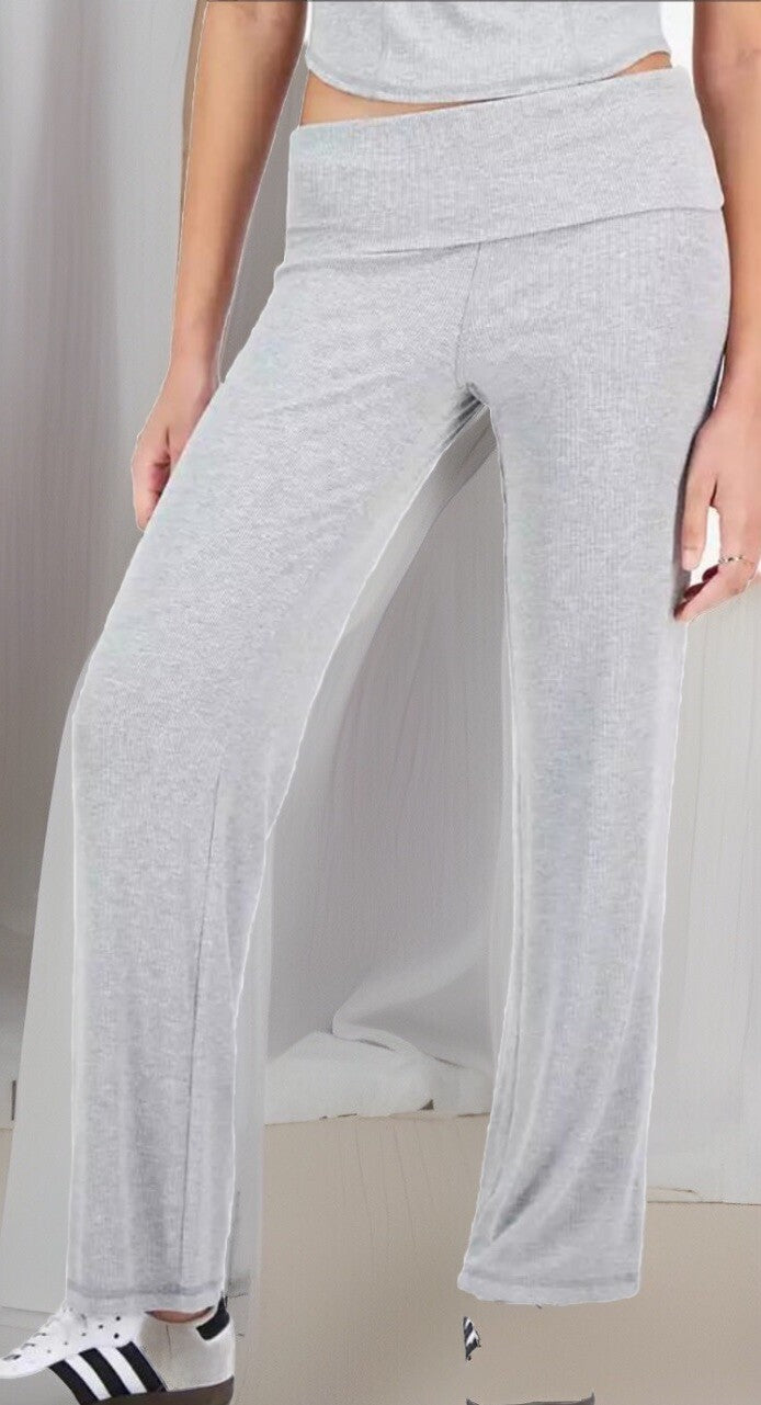 Ultra Flirt Juniors' High Rise Foldover-Waist Ribbed Knit Pants Grey Whisper XS