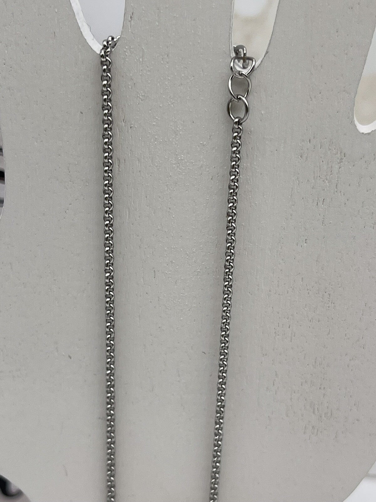 Women’s Silver Pendant Necklace 