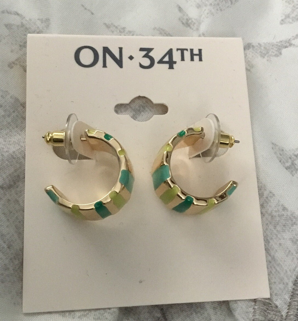 Women's Green On 34th Earrings And Ear Cuffs