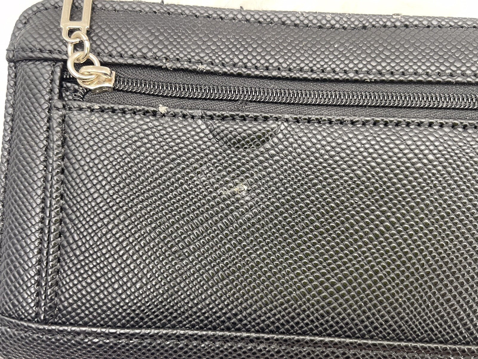 guess large wallet women In Black 