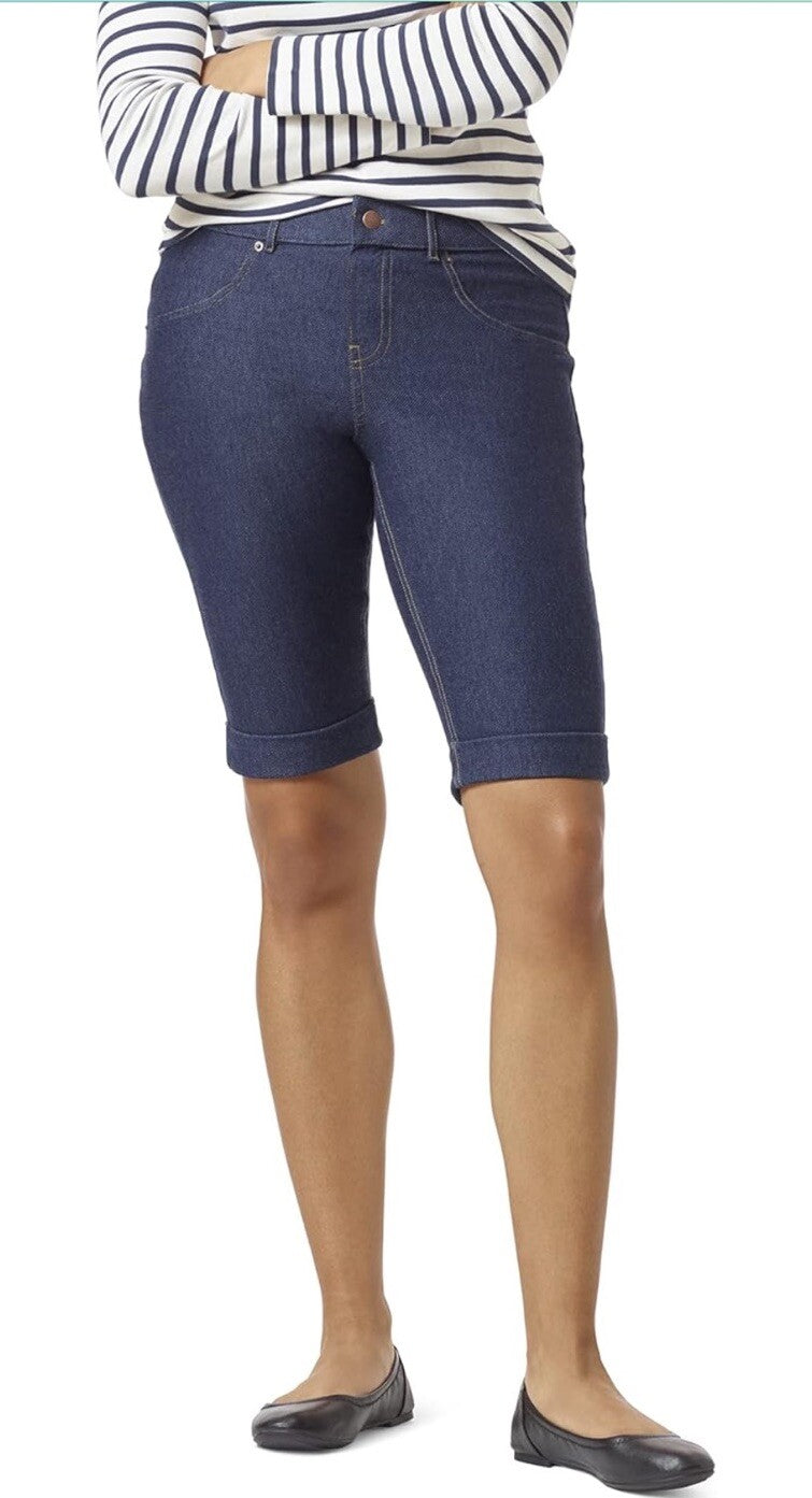 Hue Women’s Cuffed Essential Denim Shorts Deep Indigo Wash 1X U23345