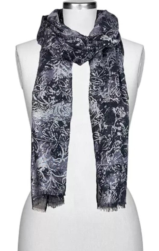NWT Patricia Nash Bark Leaves Scarf
