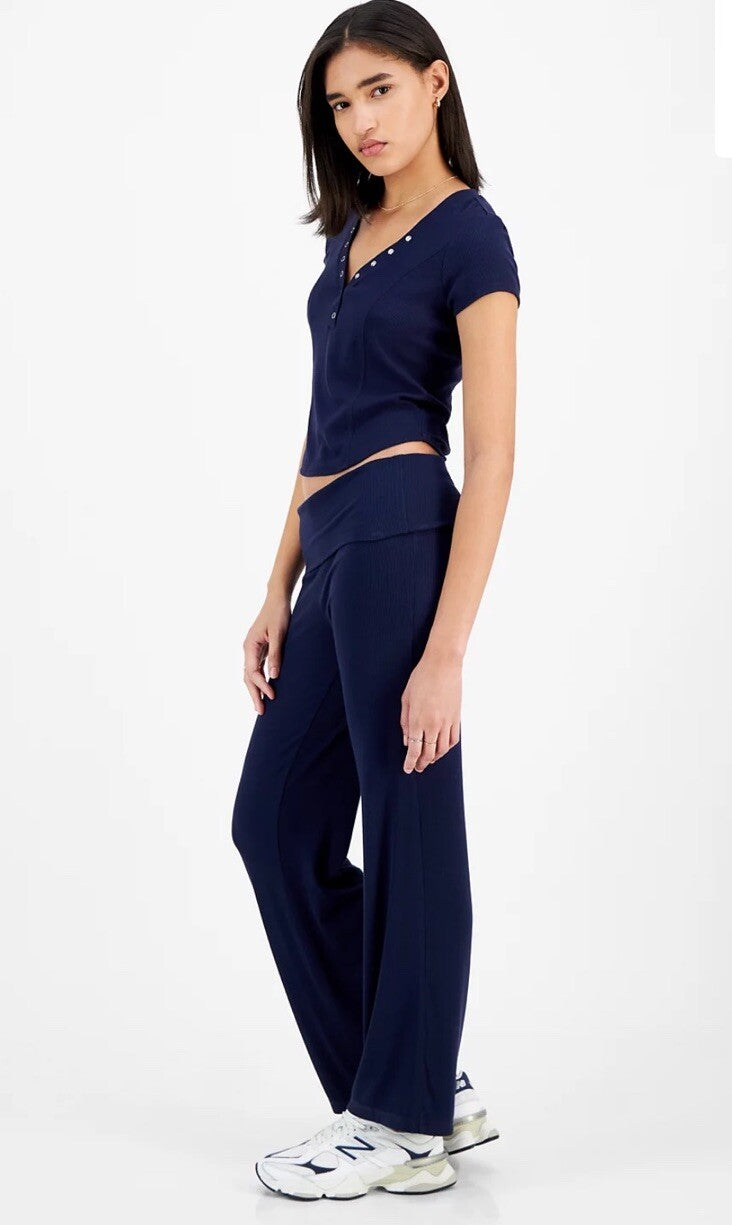 Ultra Flirt Juniors' High Rise Foldover-Waist Ribbed Knit Pants Black L