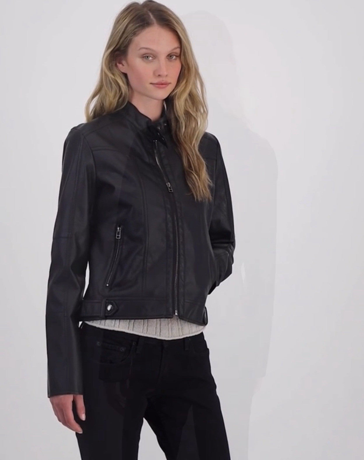 Maralyn & Me Faux-Leather Zip-Front Jacket Juniors M. Black Snap Closure Collar