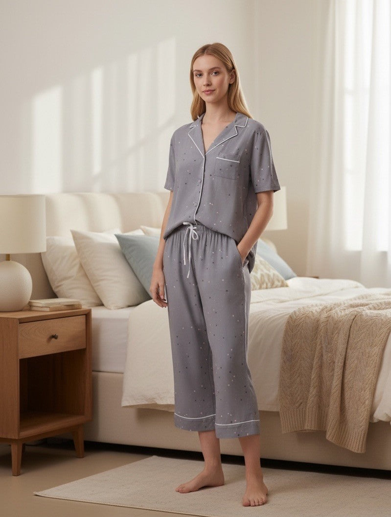 Splendid Womens Notch Collar Woven Capri Pajama Set, Scatter Star, SMALL