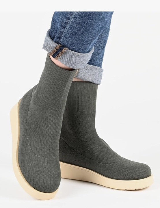 Journee Collection Women's Ebby Sock Booties Cream 12