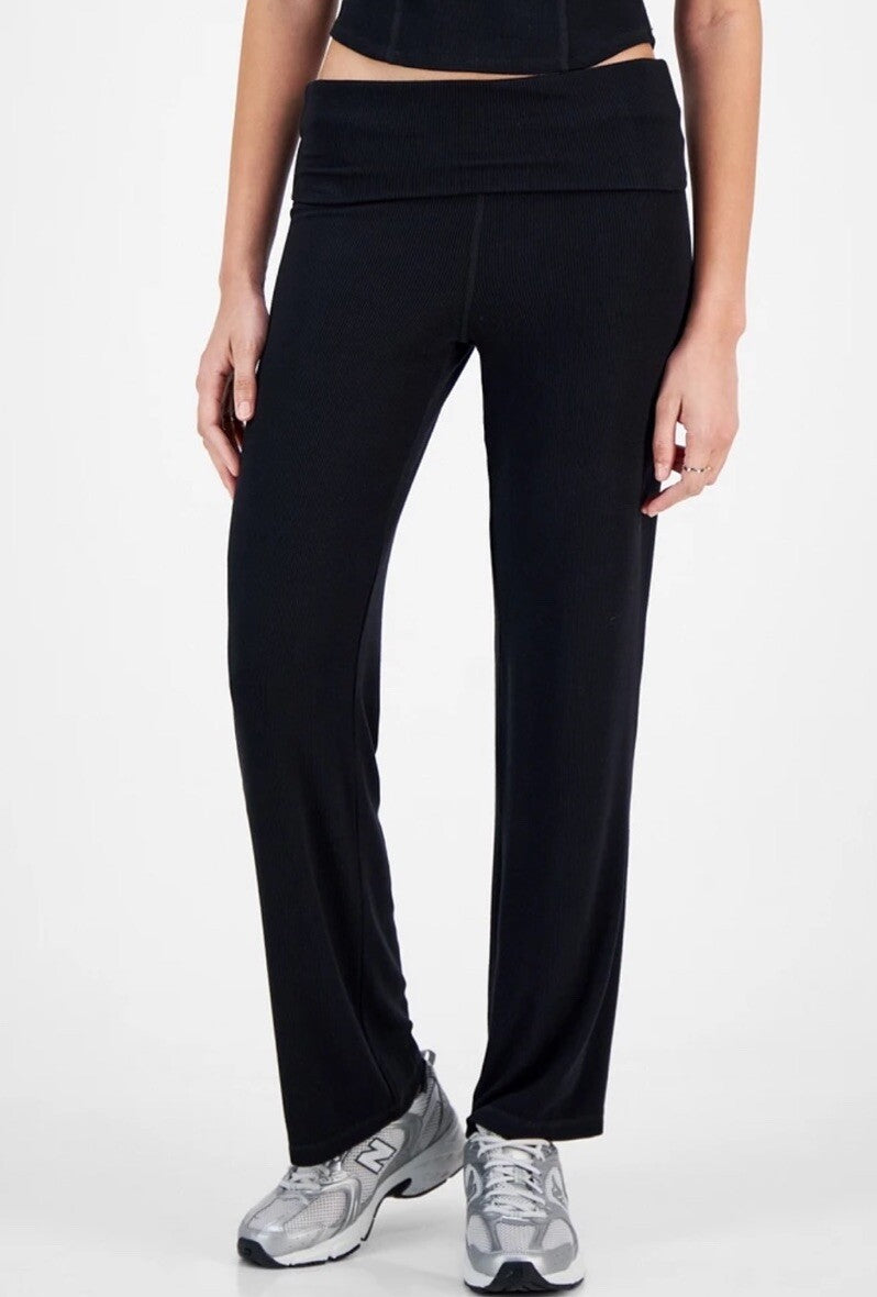 Ultra Flirt Juniors' High Rise Foldover-Waist Ribbed Knit Pants Black M