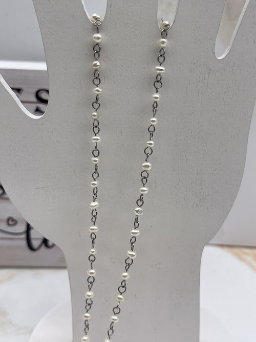 American Eagle Silvertone And Faux Pearl Necklace
