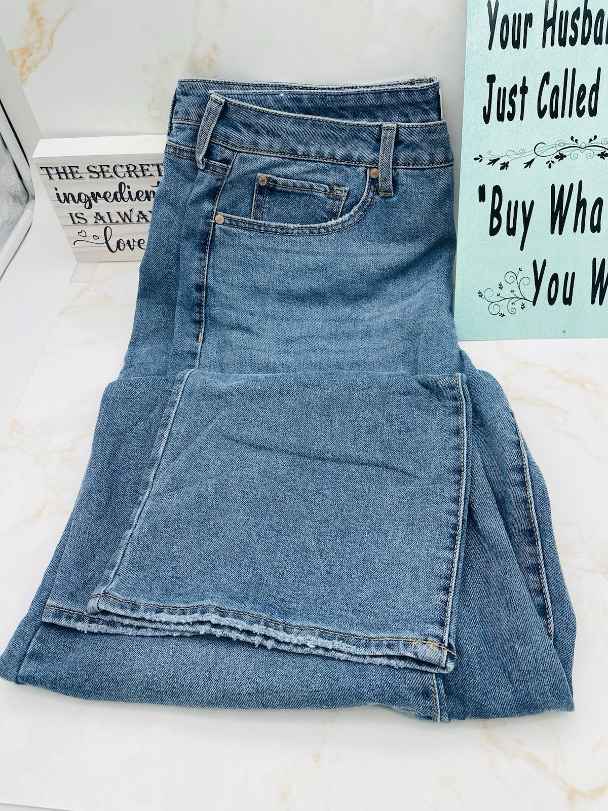 Edited by Remi Bader Women's Loose Straight Jean Size 6 Authentic