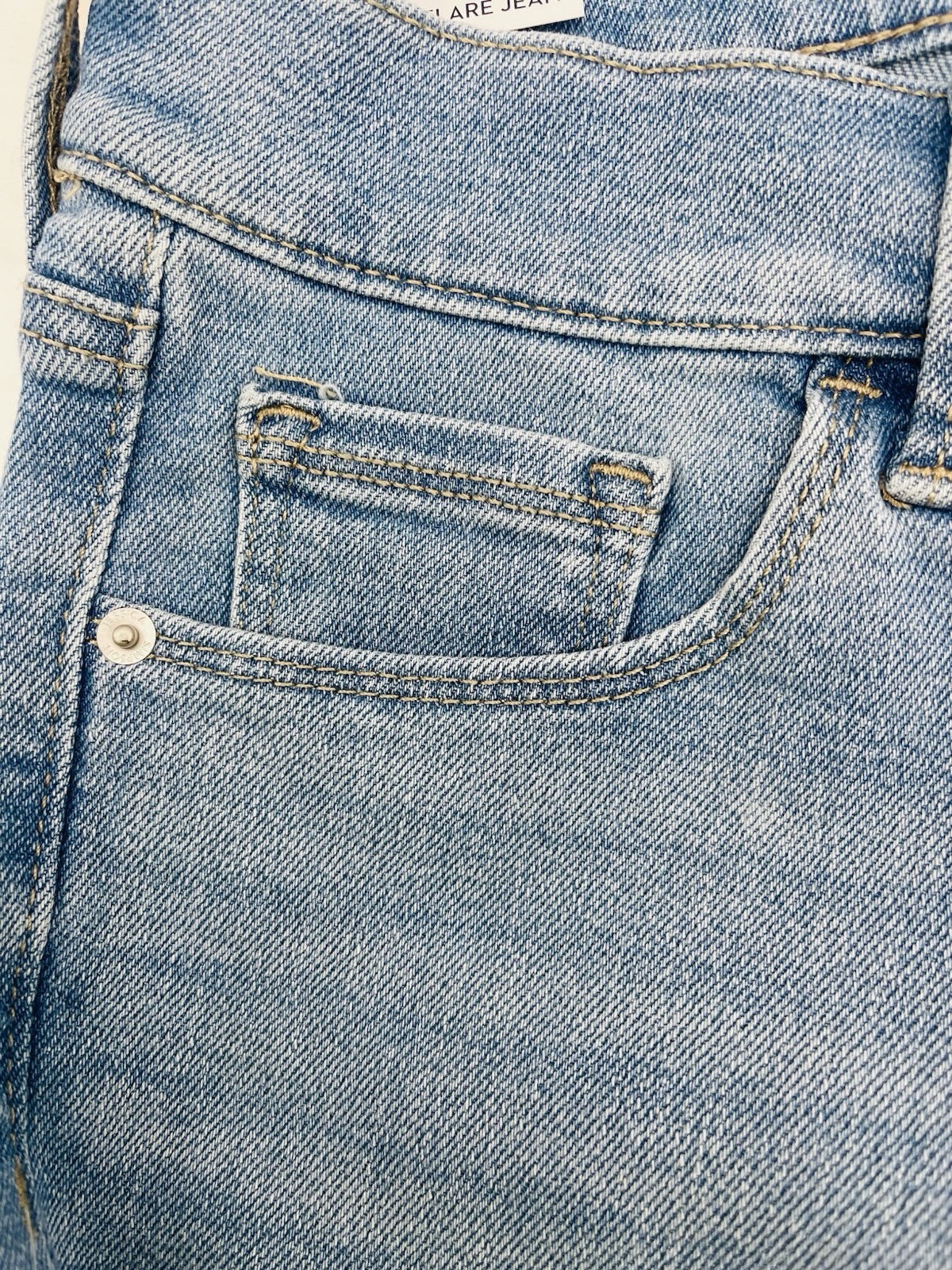 Jessica Simpson Women's High Rise Fitted Flare Jean, JJSB16035 Size 10 Lexi