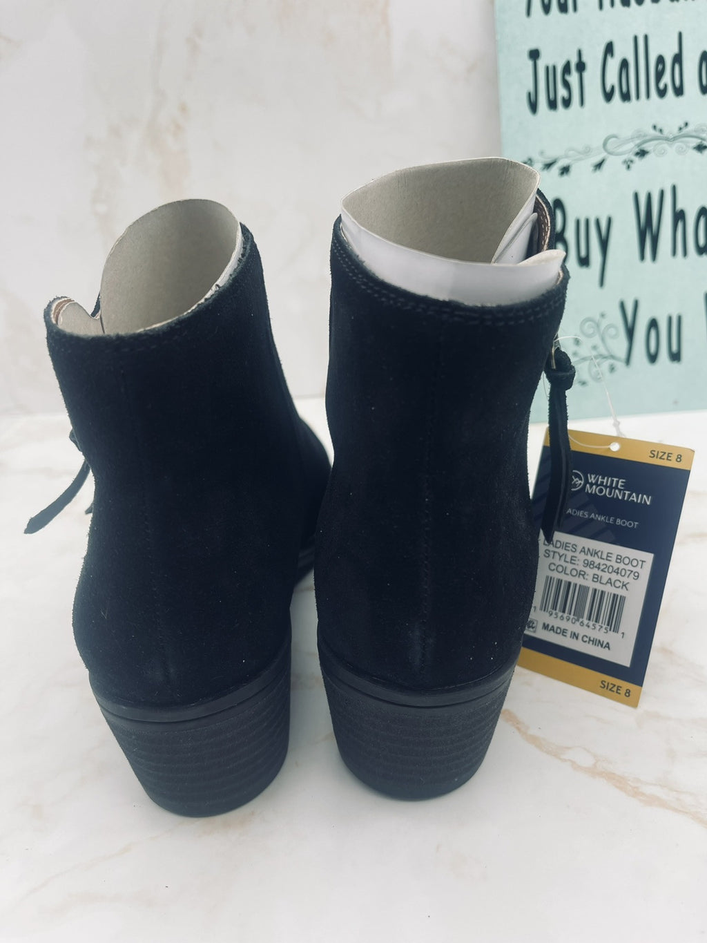 White Mountain Women's Suede Ankle Boot Size 10 Black
