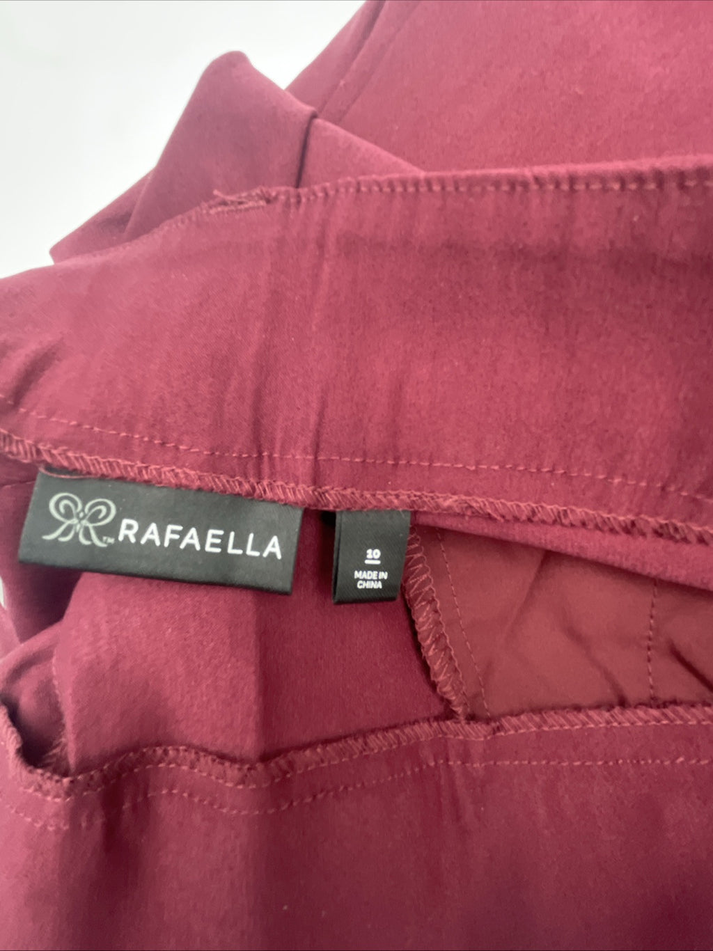 Rafaella Women’s Pull-On Belt Loops Functional Pockets Stretch Ankle Pant 10