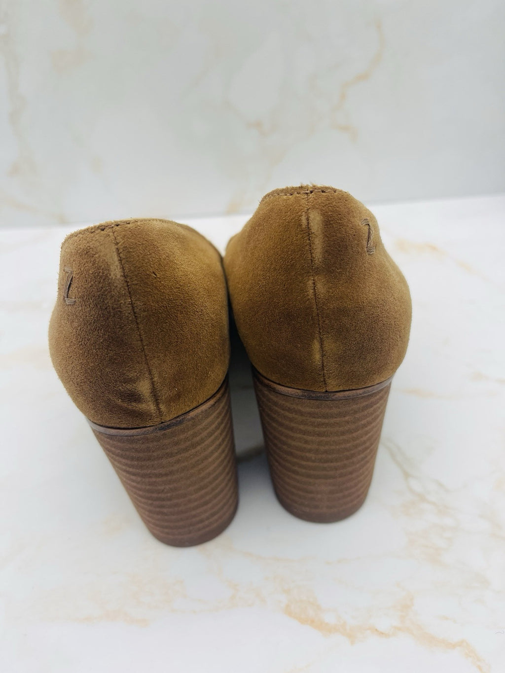 Zodiac Women's Gloria Slip On Pumps Latte
