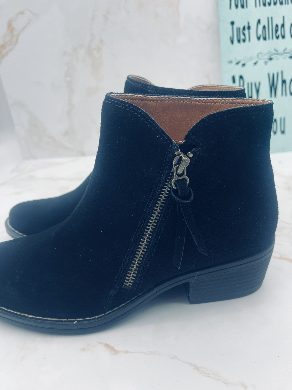 White Mountain Women's Suede Ankle Boot Size 9 Black