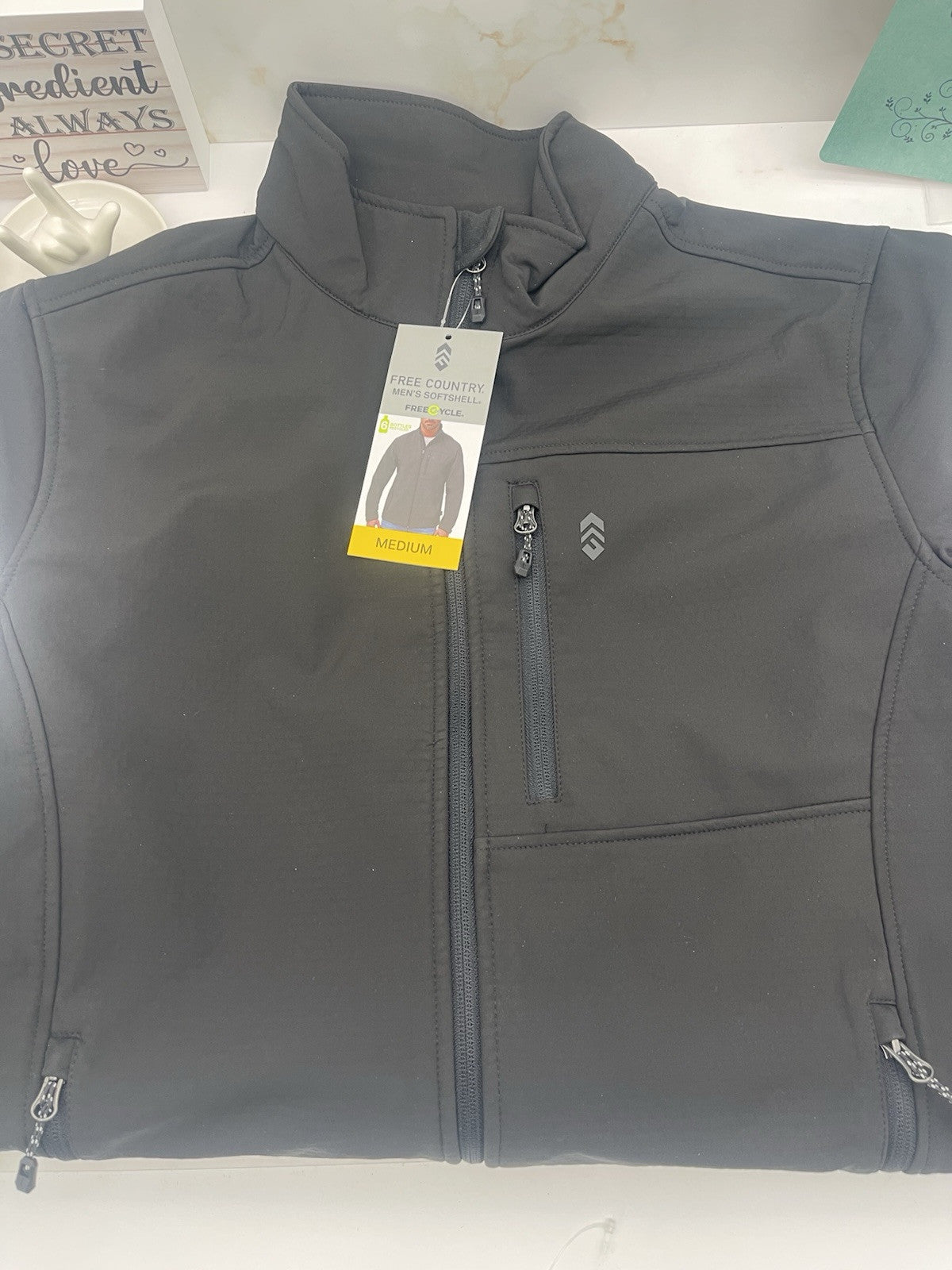 Free Country Men's Stretch Wind & Water Resistant Softshell Jacket S pick Black