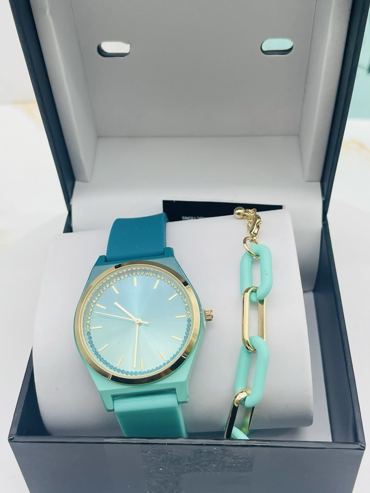 I.N.C. International Concepts Woman Watch Silicone Strap CZ Accents Macys Exc