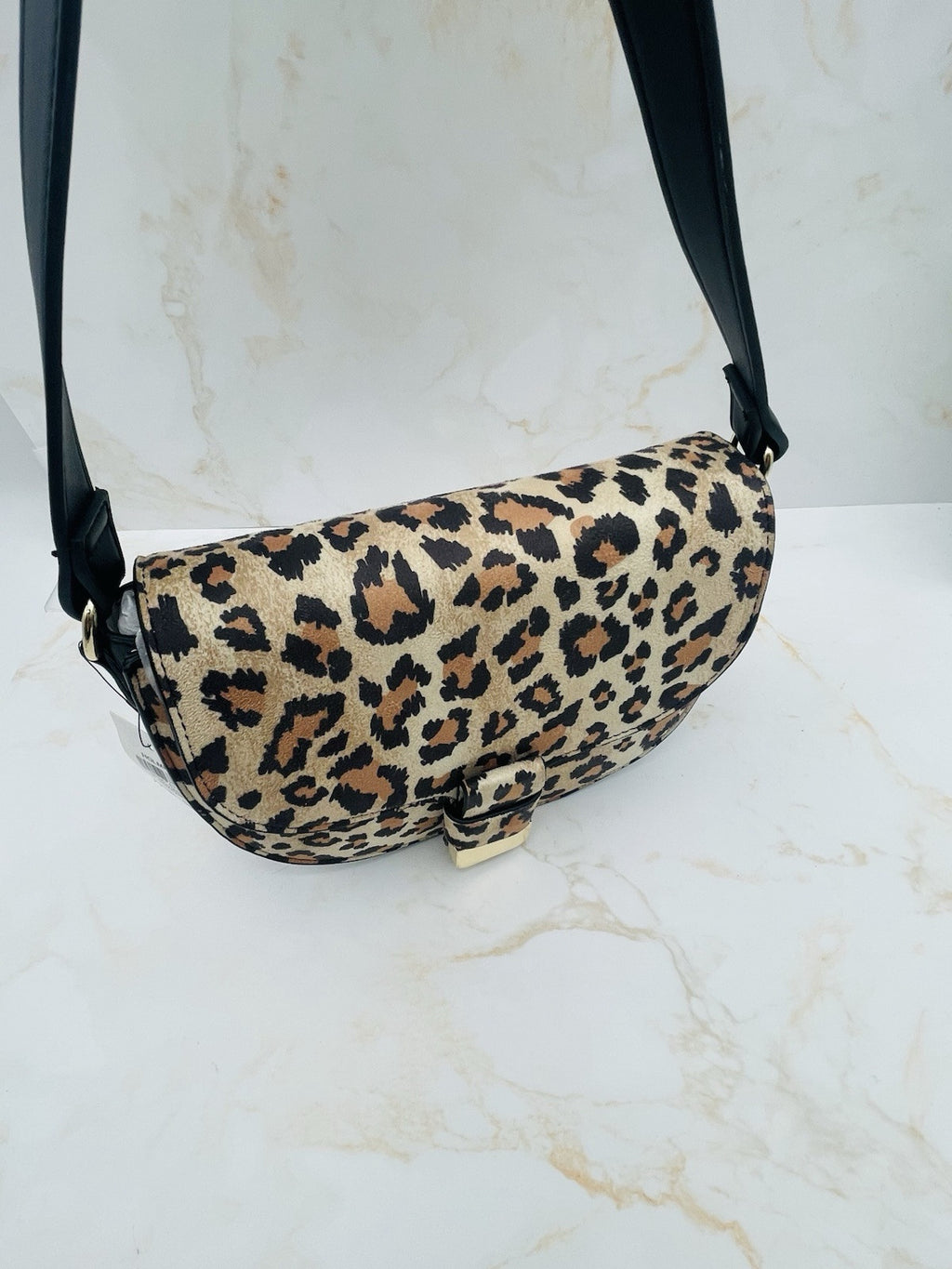On 34th Holmme Small Saddle Crossbody Bag Leopard Gold