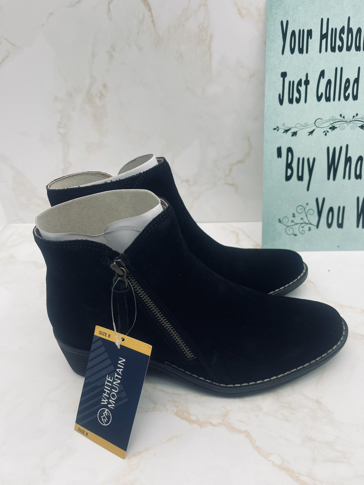 White Mountain Women's Suede Ankle Boot Size 10 Black