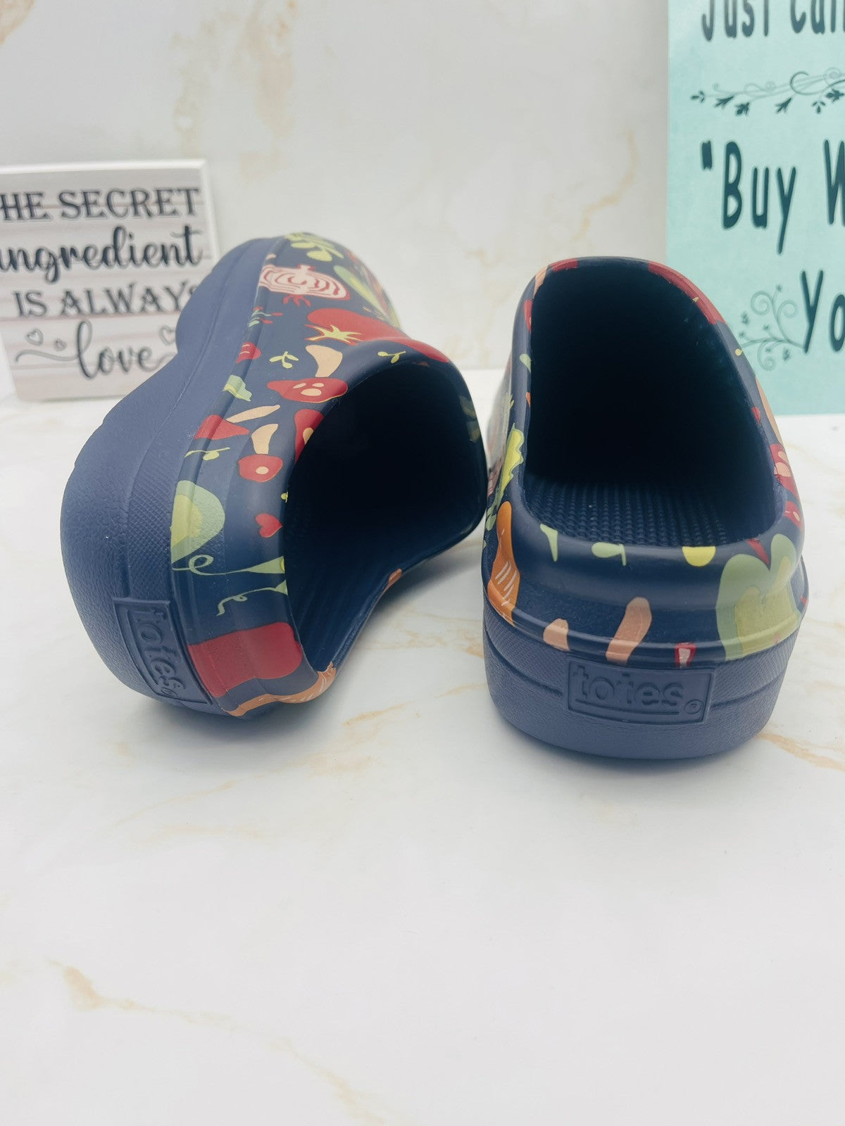 Totes Women's Super Comfy, Ultra Tough Clogs, Size  10 Navy with Garden Veggies