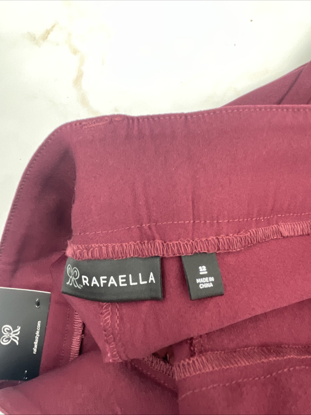Rafaella Women’s Pull-On Belt Loops Functional Pockets Stretch Ankle Pant 12