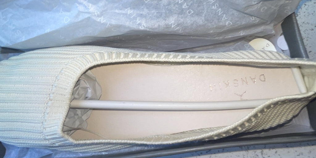 Danskin Hope Slip On Ballet Flats Comfort Natural with ribbed stretch knit Sz11