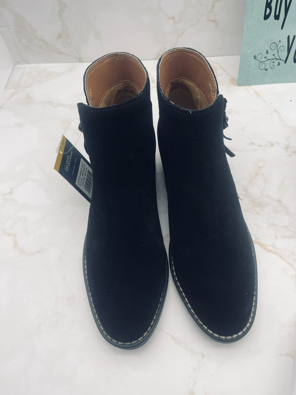 White Mountain Women's Suede Ankle Boot Size 8 Black