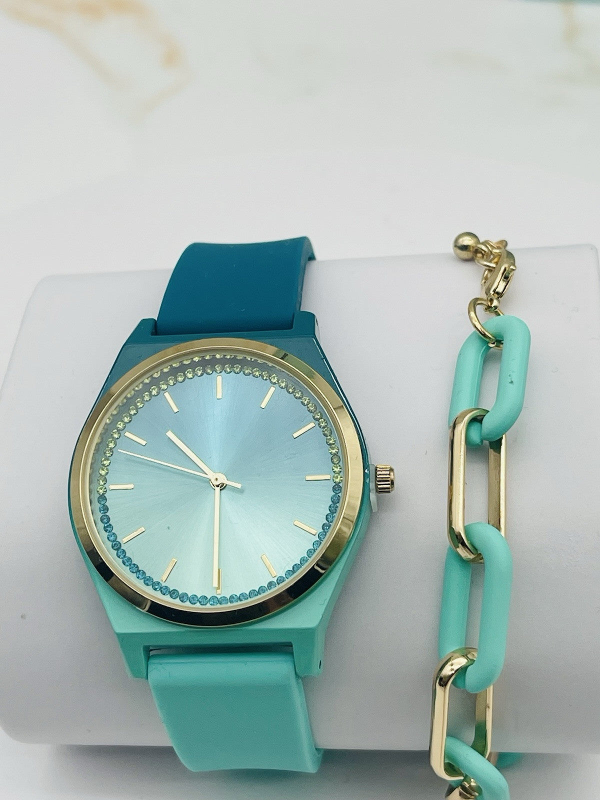 I.N.C. International Concepts Woman Watch Silicone Strap CZ Accents Macys Exc