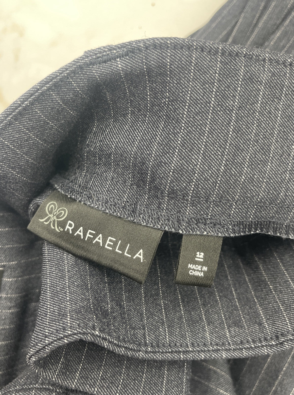 Rafaella Women’s Pull-On Belt Loops Functional Pockets Stretch Ankle Pant Sz 12